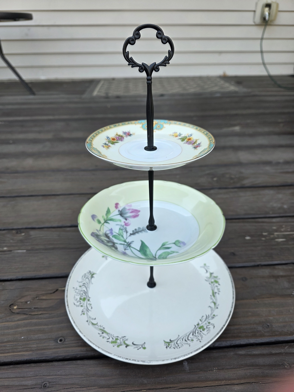 Three-Tier Floral Porcelain Serving Stand - Green & White